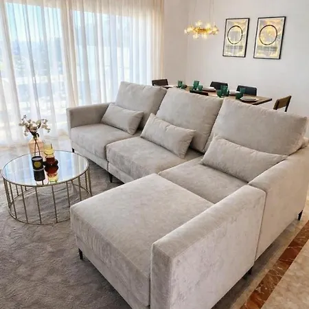 Laegenhet Benahavis, Marbella * 埃斯特波纳